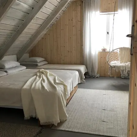 Chata Na Zielonym Wzgorzu Çiftlik konaklama