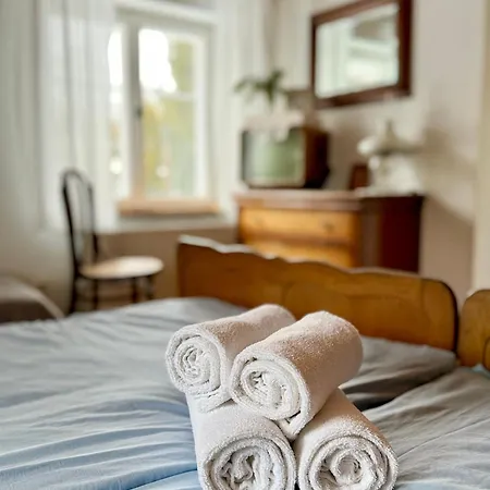 Chata Na Zielonym Wzgorzu