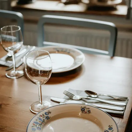 Lantgård Na Zielonym Wzgorzu Garcz