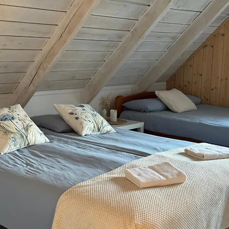 Chata Na Zielonym Wzgorzu Farm stay Garcz