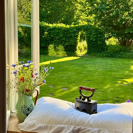 Farm stay Chata Na Zielonym Wzgorzu Garcz